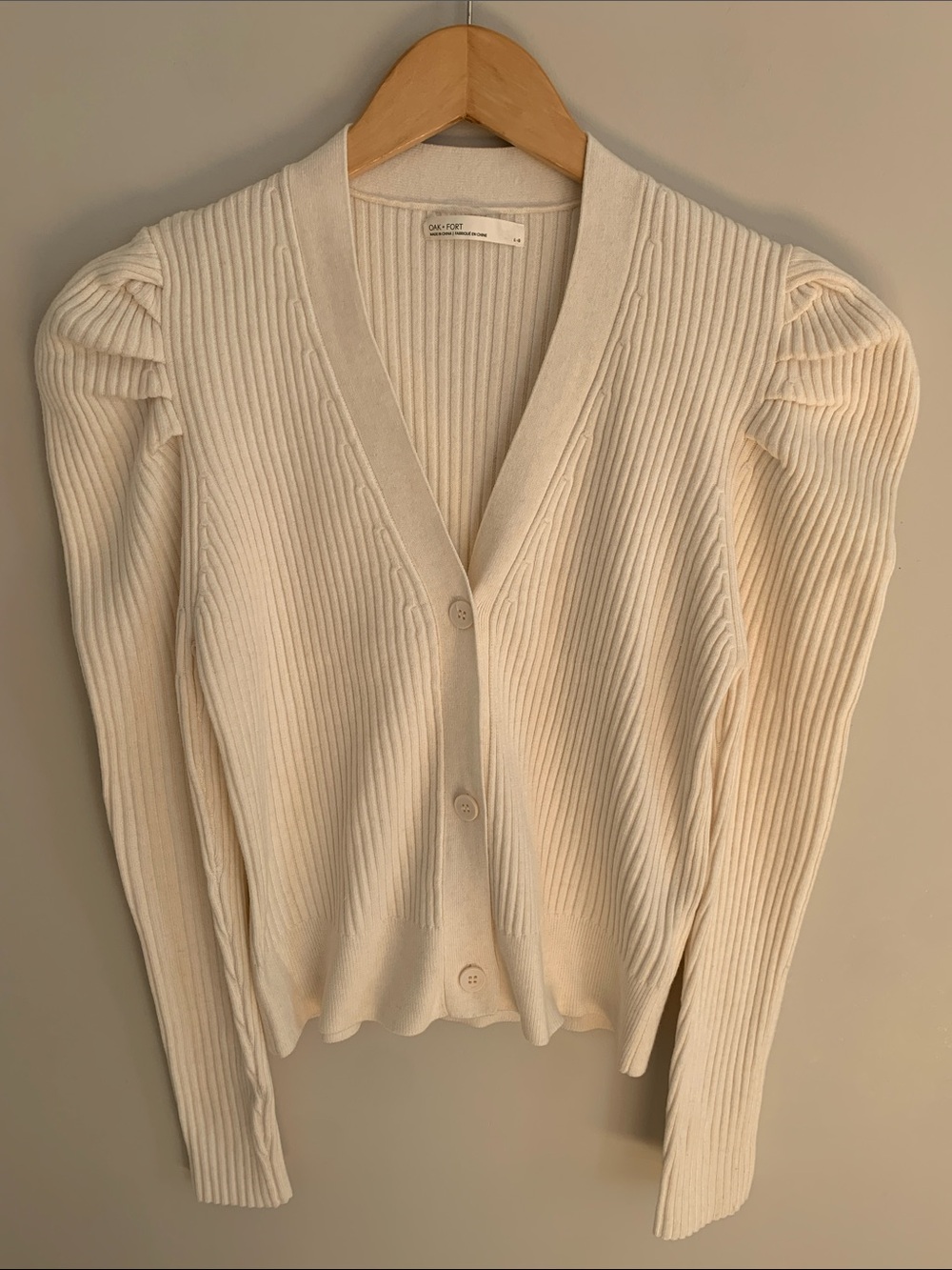 Oak + Fort Puff Sleeve Ribbed Button Front Cardigan Sweater Cream Size Large